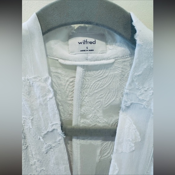 Aritzia dress robe - Picture 4 of 6